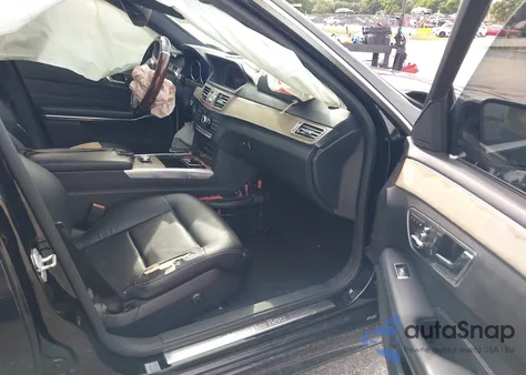 2014 Mercedes-Benz E 350 z USA, uszkodzony, nr VIN WDDHF5KB2EA809374